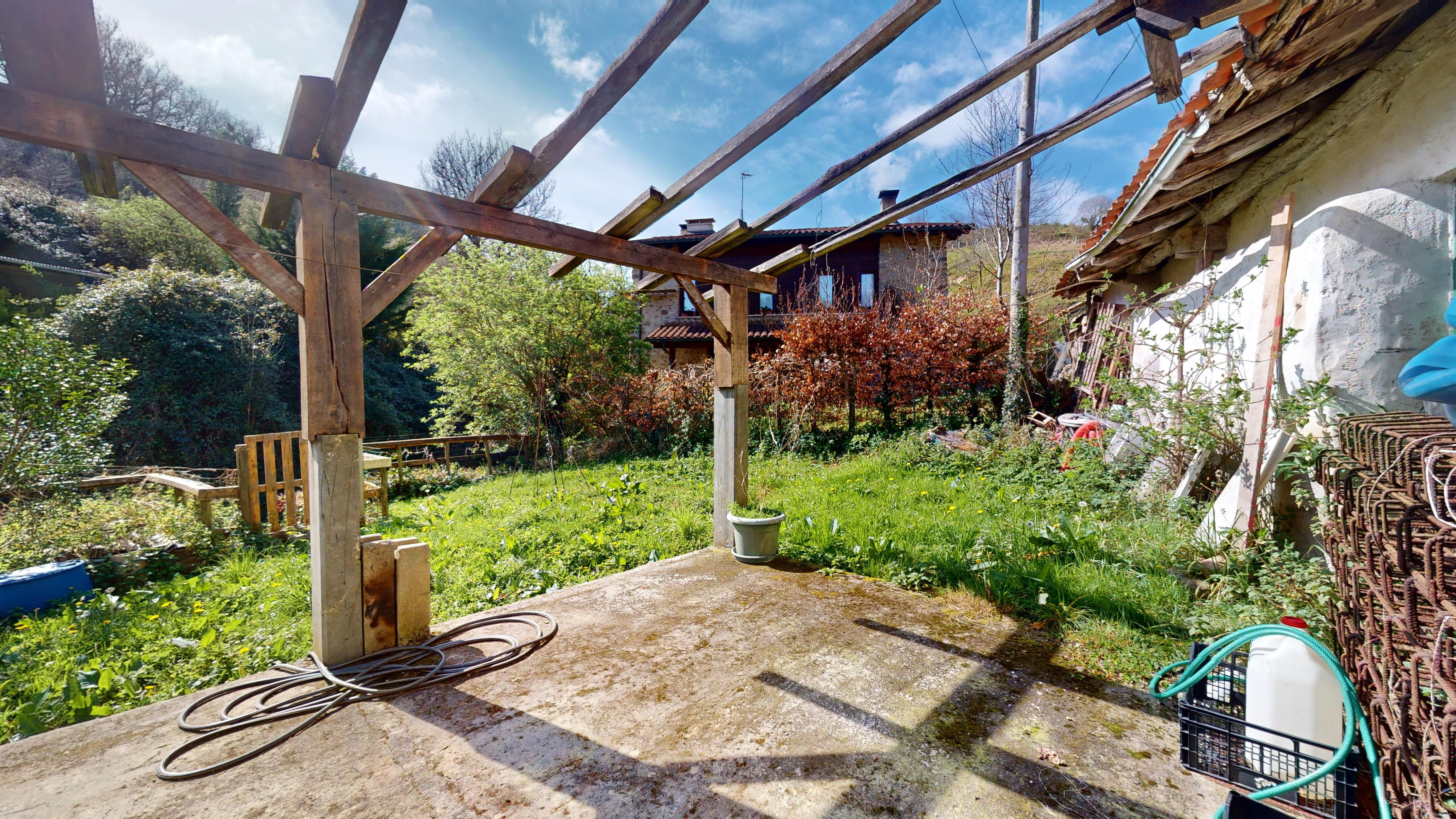 Jardí de Casa o xalet en venda en Ziortza-Bolibar amb Terrassa i Traster
