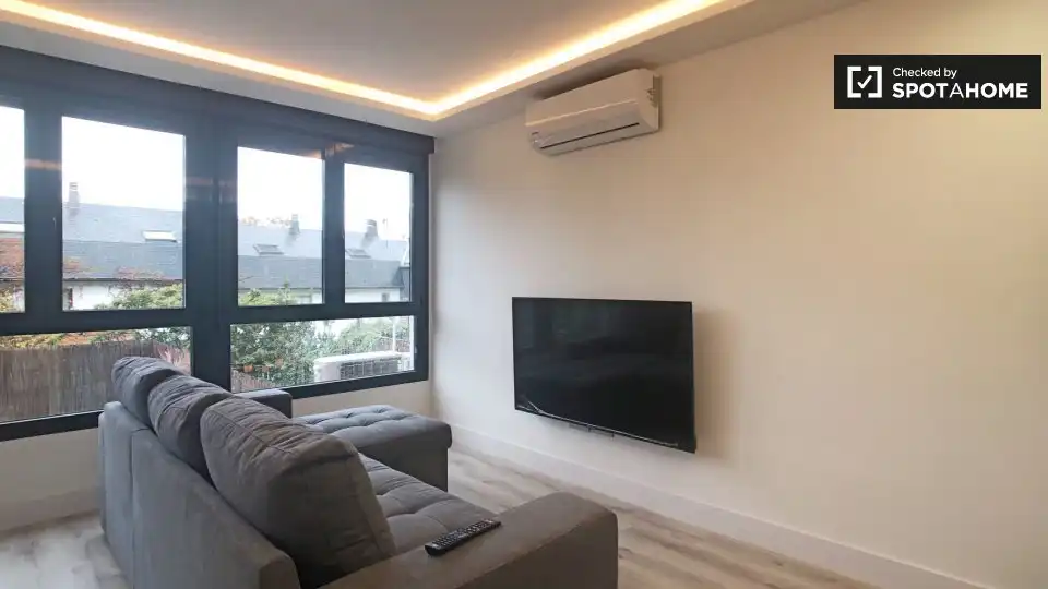 Piso en alquiler en Fuencarral - El Pardo, imagen 5
