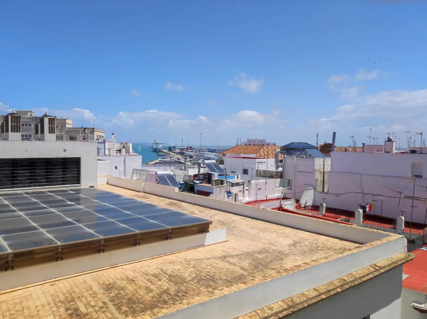 Vista exterior de Piso en venta en Cádiz