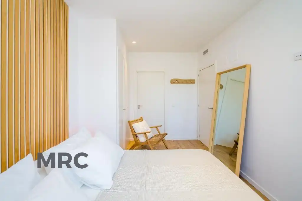 Habitación de Piso en venta en Calonge i Sant Antoni con Calefacción, Parquet y Terraza