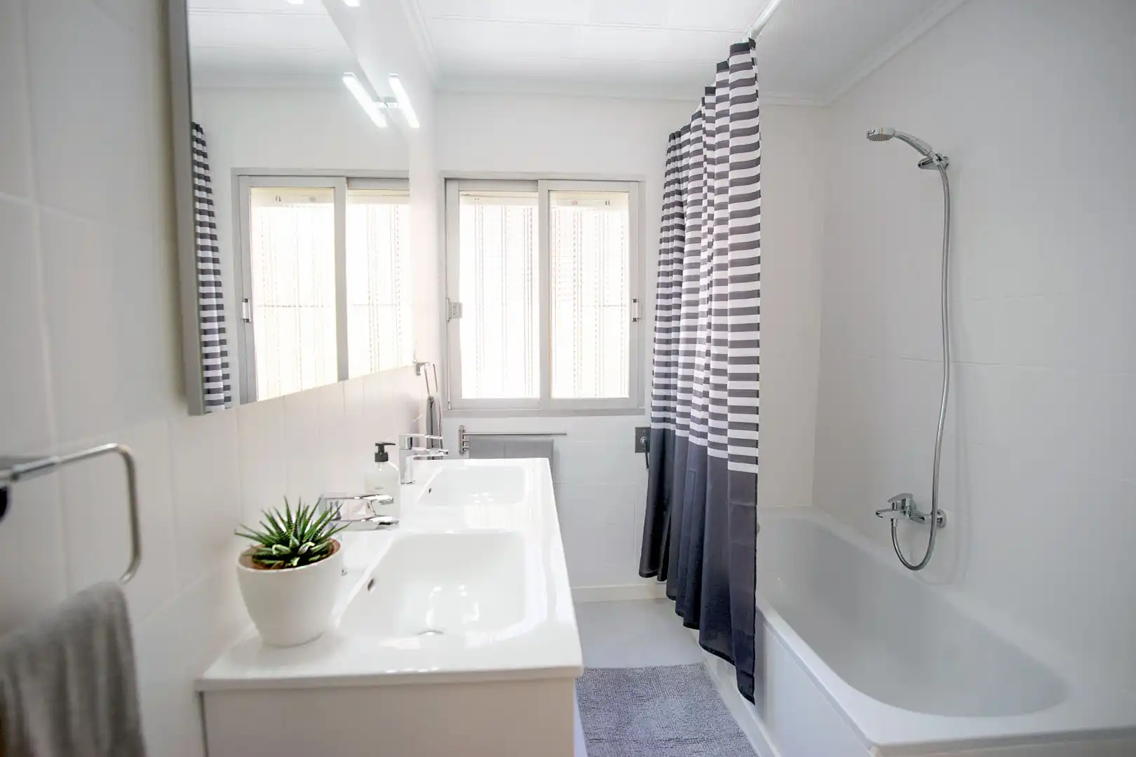 Baño de Casa o chalet en venta en Valencia con Aire acondicionado, Calefacción y Parquet