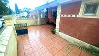 Terrassa de Casa adosada en venda en Escatrón amb Aire condicionat, Jardí privat i Traster