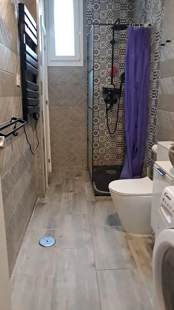 Bathroom of Flat for rent in Madrid
