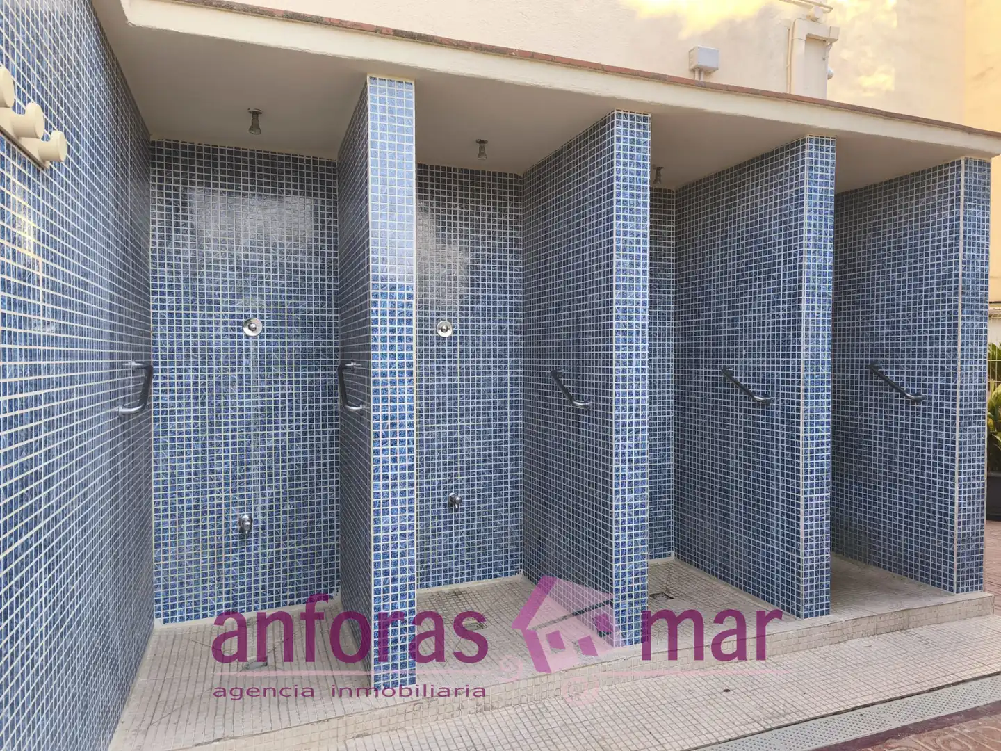 Baño de Piso en venta en Torredembarra con Calefacción y Terraza
