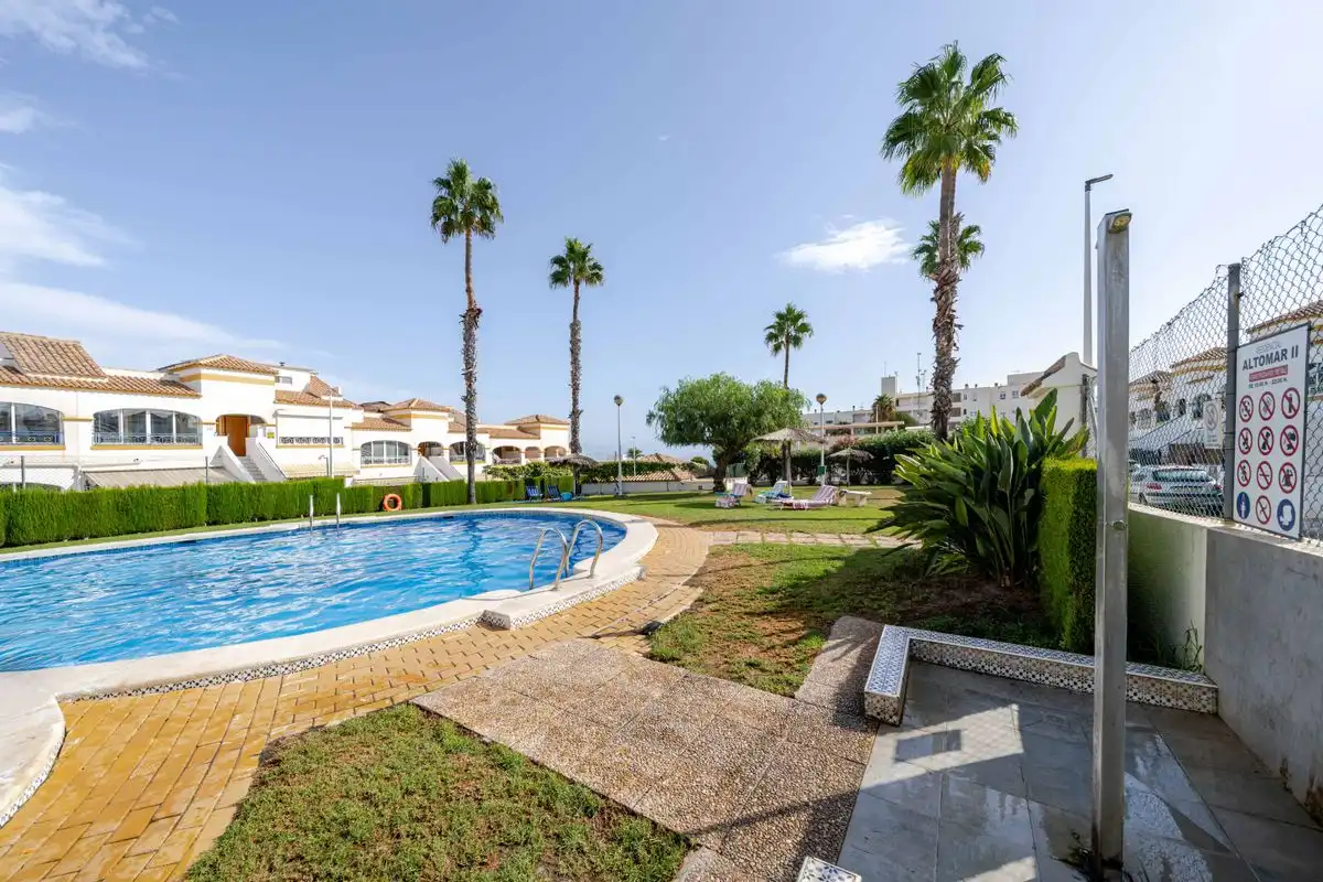Garten von Erdgeschoss zum Verkauf in Santa Pola mit Heizung, Privatgarten und Terrasse