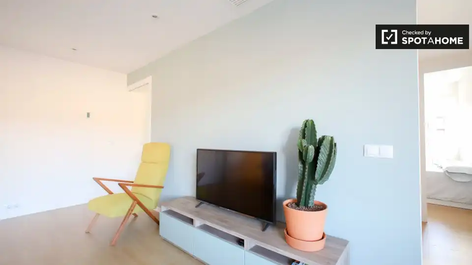 Living room of Flat for rent in Valencia  with Air Conditioner, Heating and Furnished