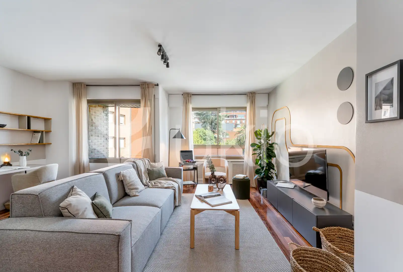 Living room of Apartments for rent in Madrid  with Air Conditioner, Heating and Furnished