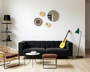 Living room of Flat for sale in  Barcelona Capital  with Furnished