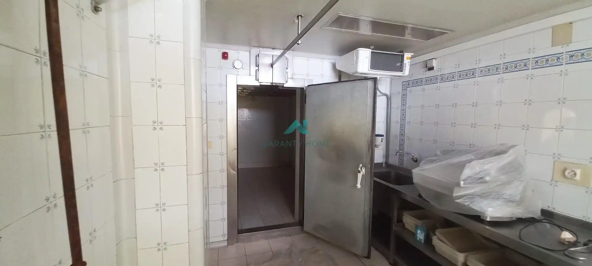 Business premises for sale in Santoña, imagen 3