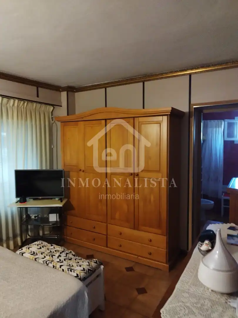 Bedroom of Houses for sale in Requena  with Air Conditioner, Terrace and Storage room