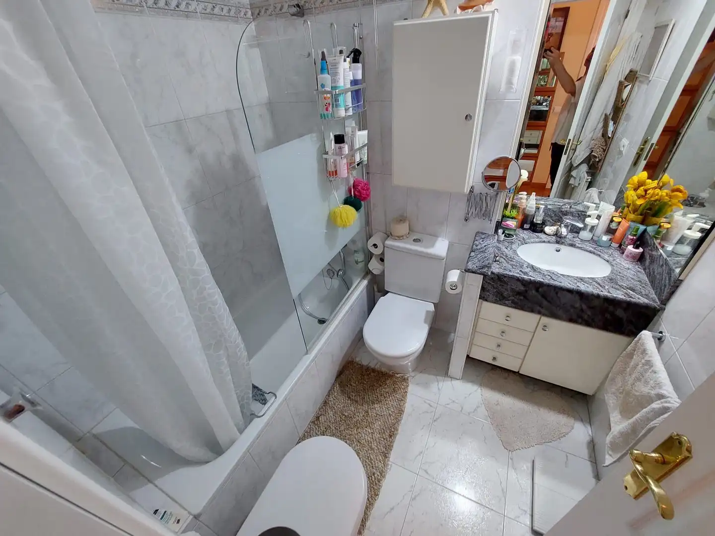 Baño de Piso en venta en  Logroño con Calefacción, Parquet y Horno