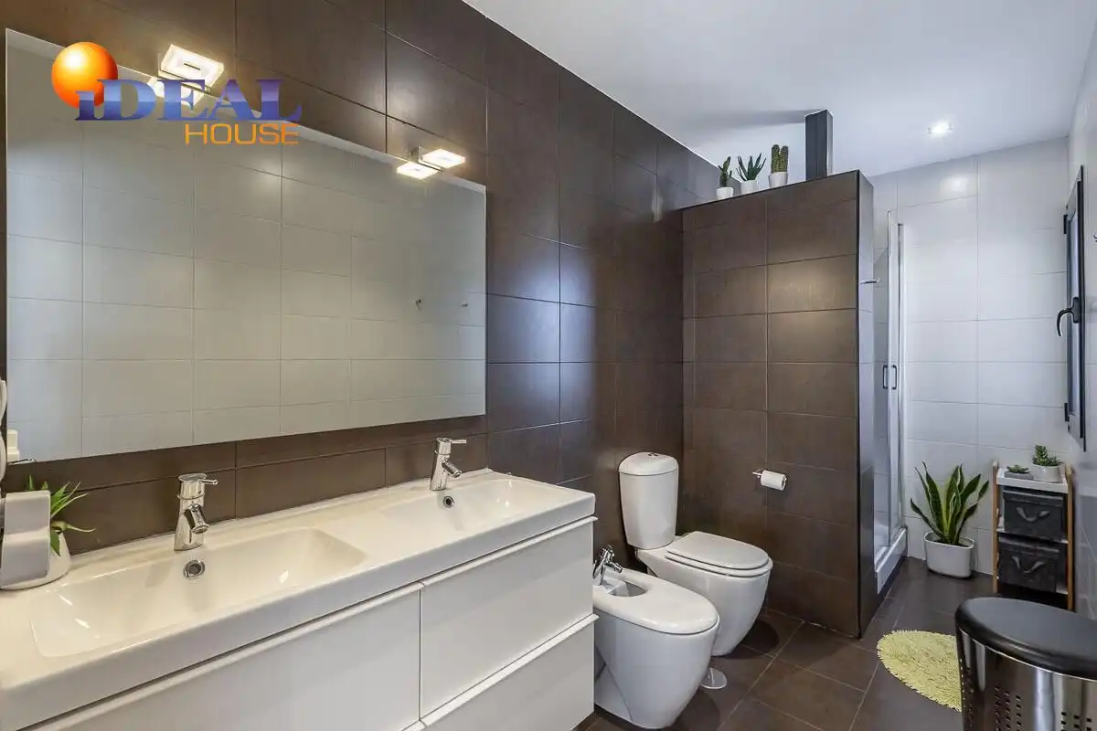 Detached house with garden for sale in Polideportivo, imagen 28