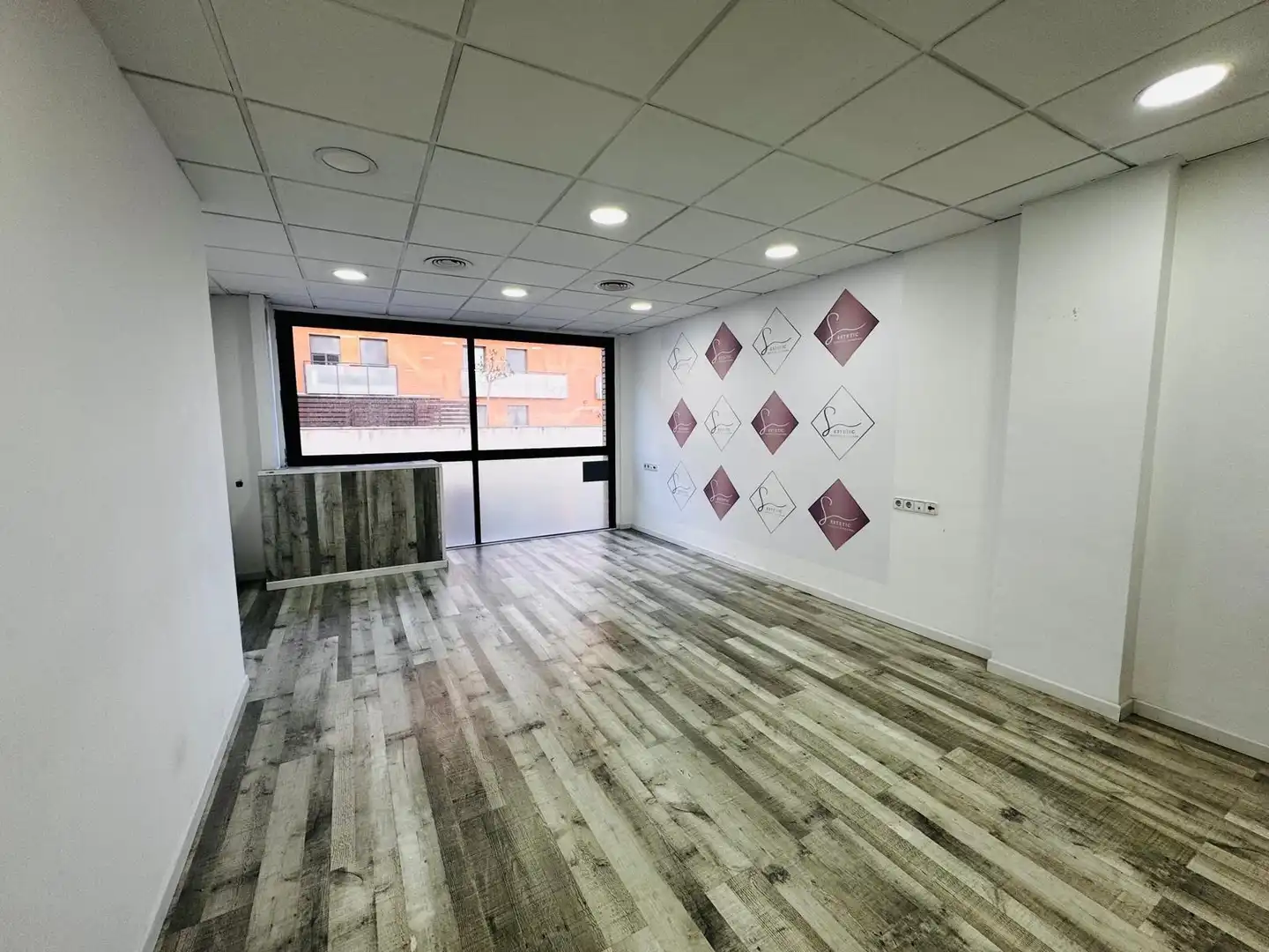 Büro zum Verkauf in Vilanova i la Geltrú mit Klimaanlage