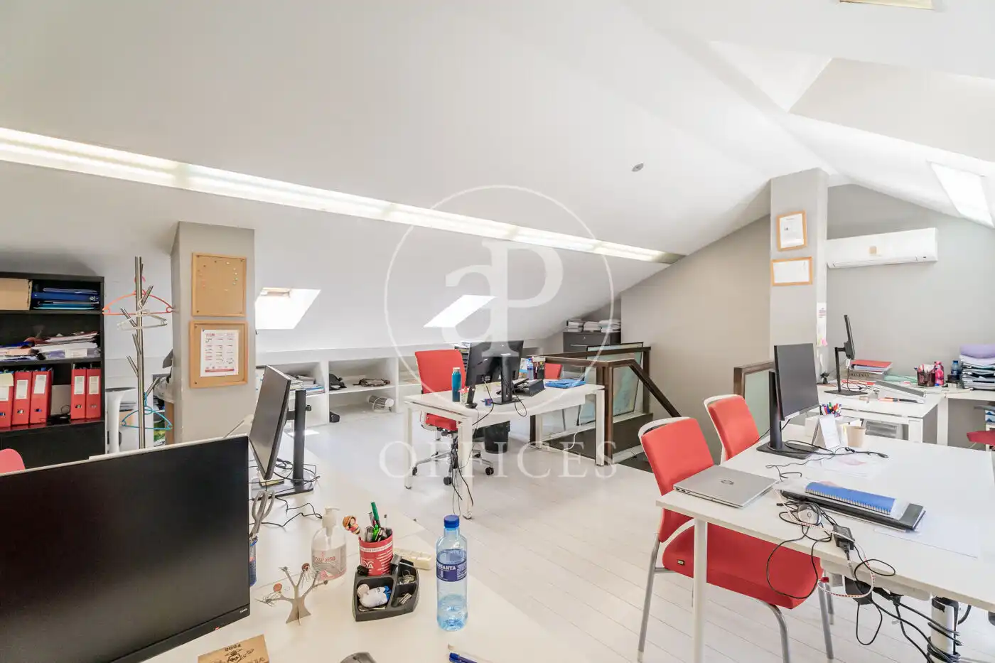 Office for rent in Madrid  with Air Conditioner
