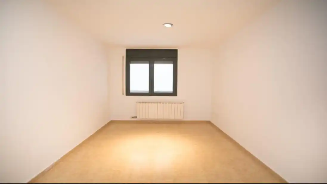 Habitación de Piso en venta en Alcarràs con Calefacción