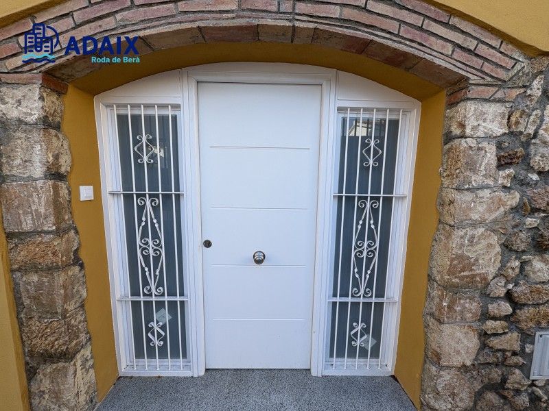 Planta baja en venta en Roda de Berà