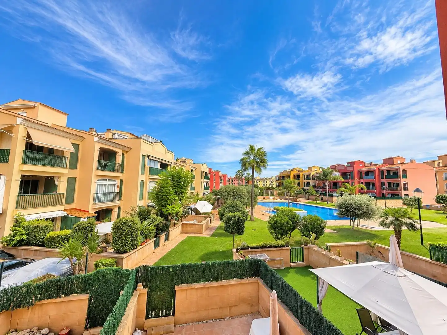 Vista exterior de Piso en venta en Llucmajor con Aire acondicionado, Jardín privado y Terraza