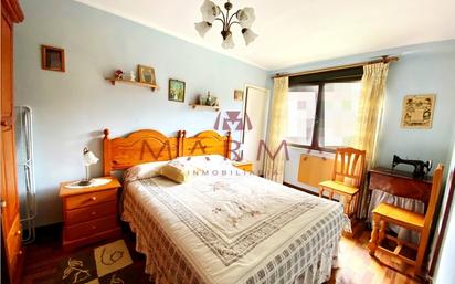 Bedroom of Flat for sale in Santander