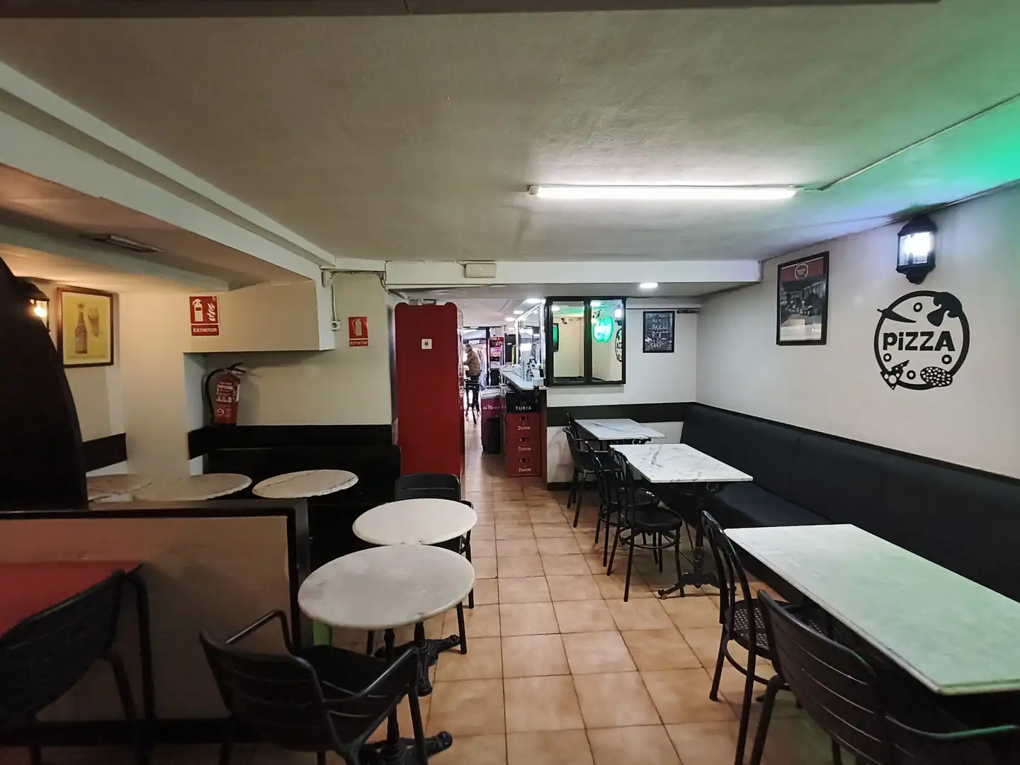 Local en traspaso en Barcelona con Aire acondicionado y Amueblado