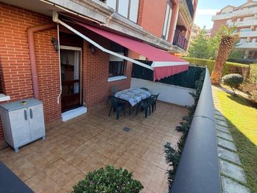 Bajo con ascensor en venta en Playa Ostende