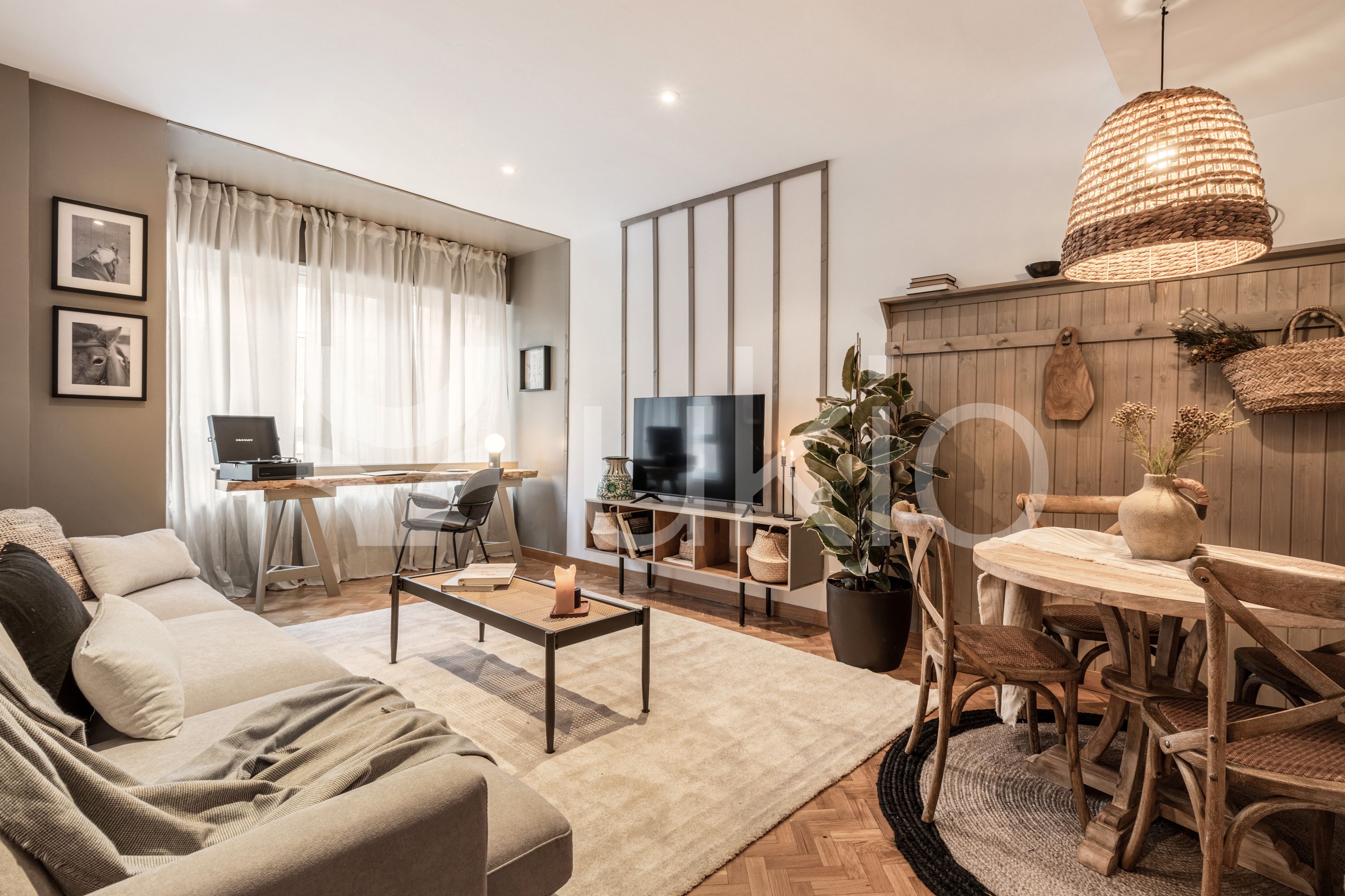 Living room of Apartment to rent in  Madrid Capital  with Air Conditioner, Heating and Storage room