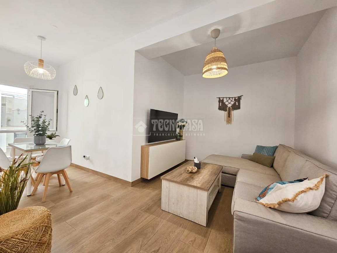 Living room of Single-family semi-detached for sale in  Santa Cruz de Tenerife Capital  with Terrace and Balcony