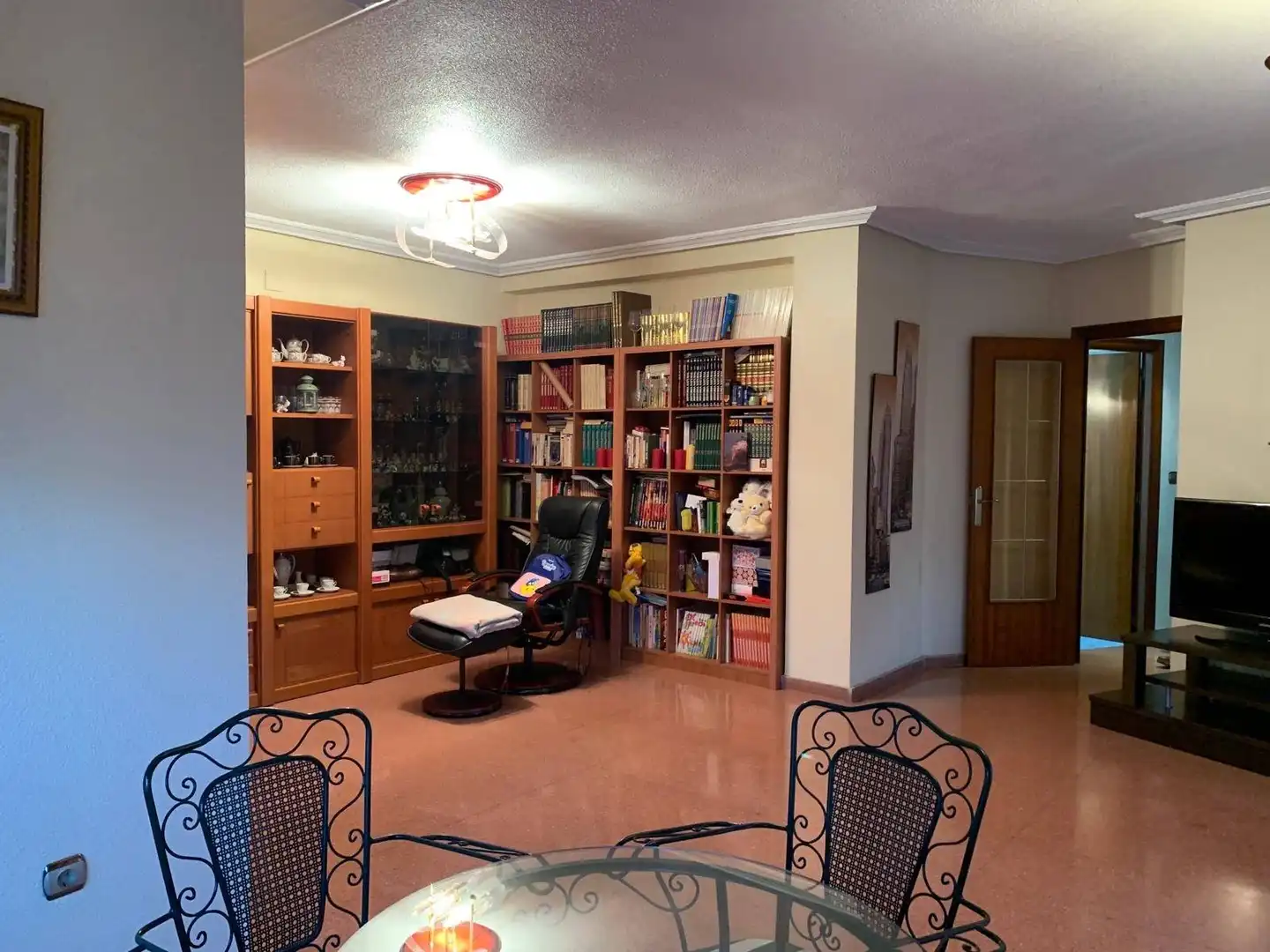 Sala d'estar de Pis en venda en Elche / Elx amb Aire condicionat, Jardí privat i Terrassa
