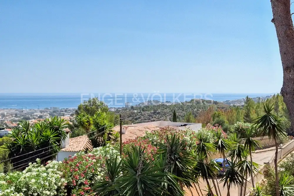 Vista exterior de Casa o xalet en venda en Dénia amb Aire condicionat, Calefacció i Jardí privat