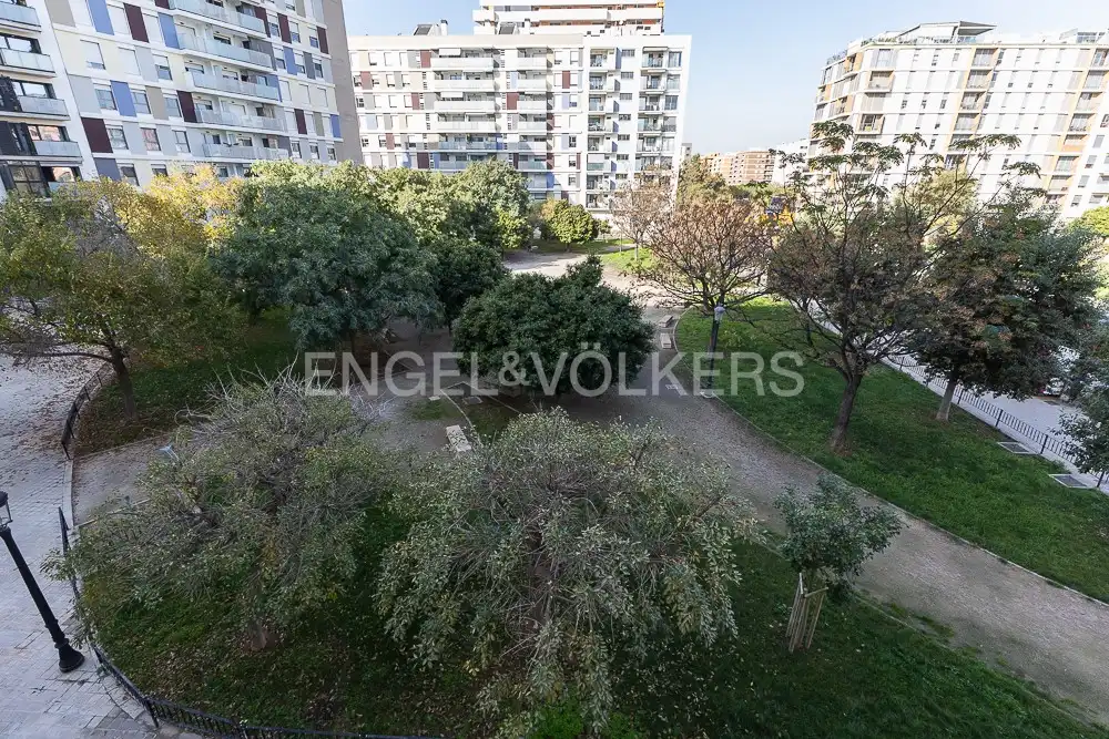 Flat for rent in Valencia  with Air Conditioner, Heating and Parquet flooring