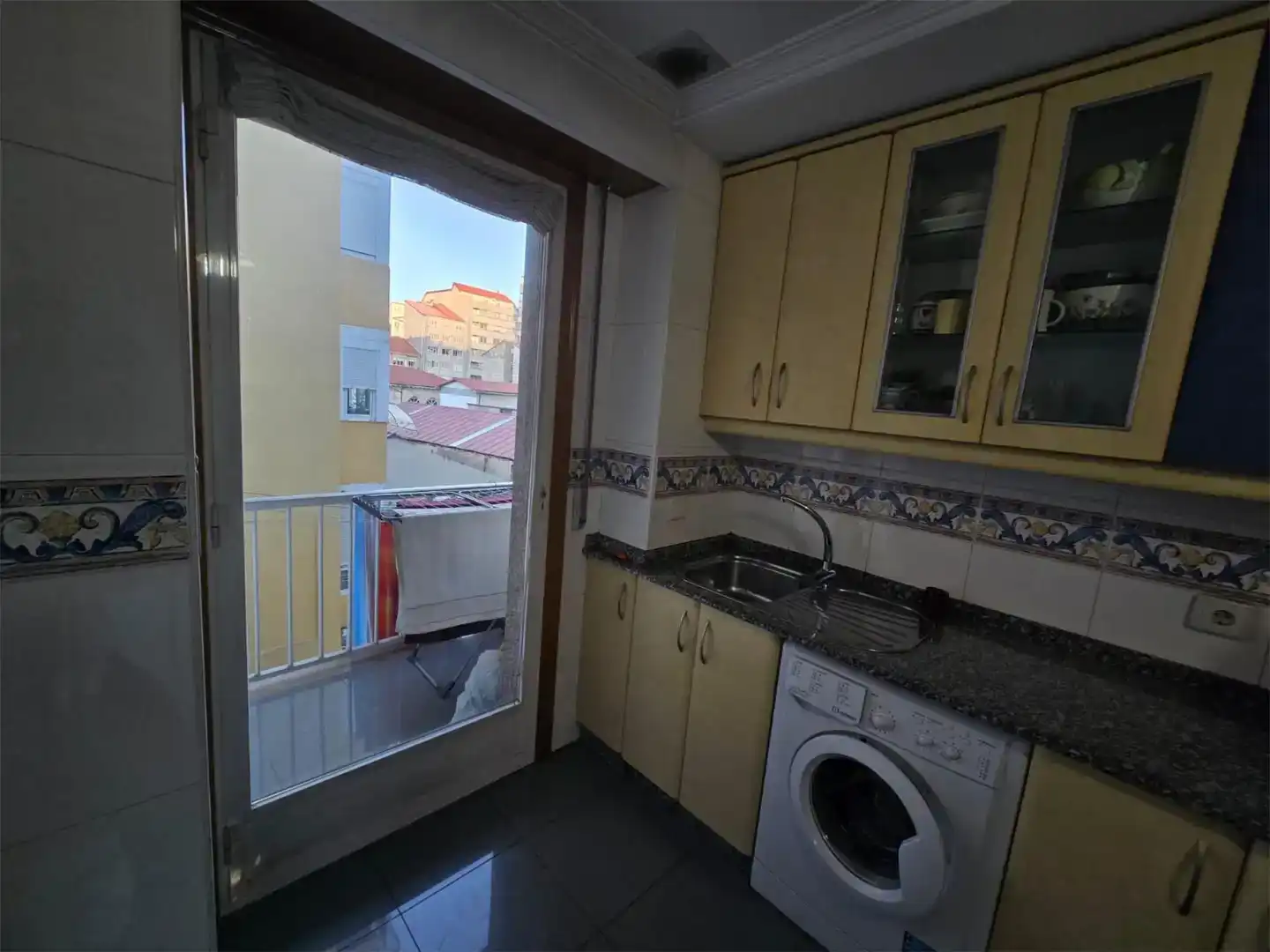 Kitchen of Flat for sale in Ourense Capital   with Balcony