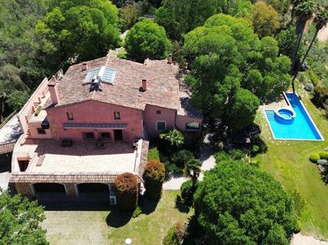 Country house with balcony for sale in Gelida