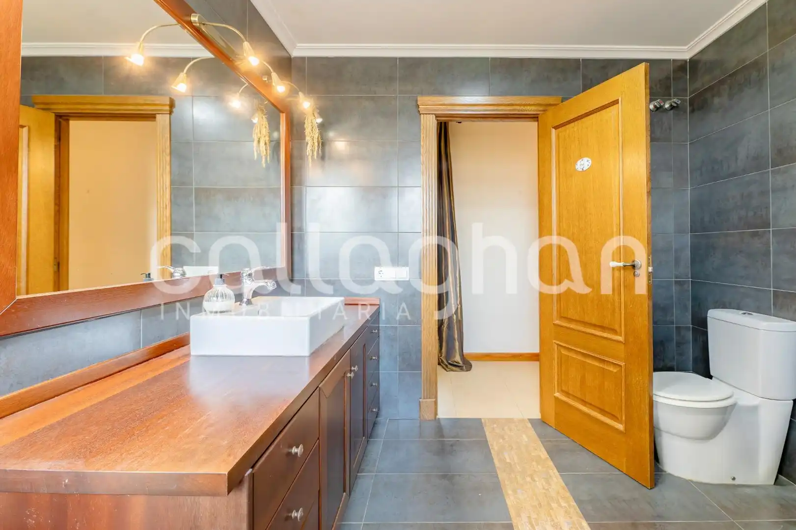 Badezimmer von Haus oder Chalet zum Verkauf in Bétera mit Klimaanlage, Heizung und Privatgarten