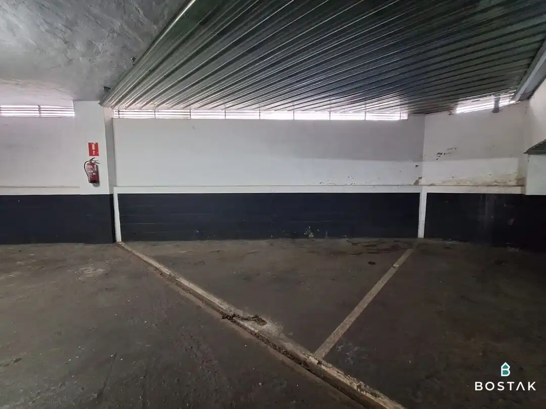 Parking for sale in Travesía Párroco Ugaz, imagen 5
