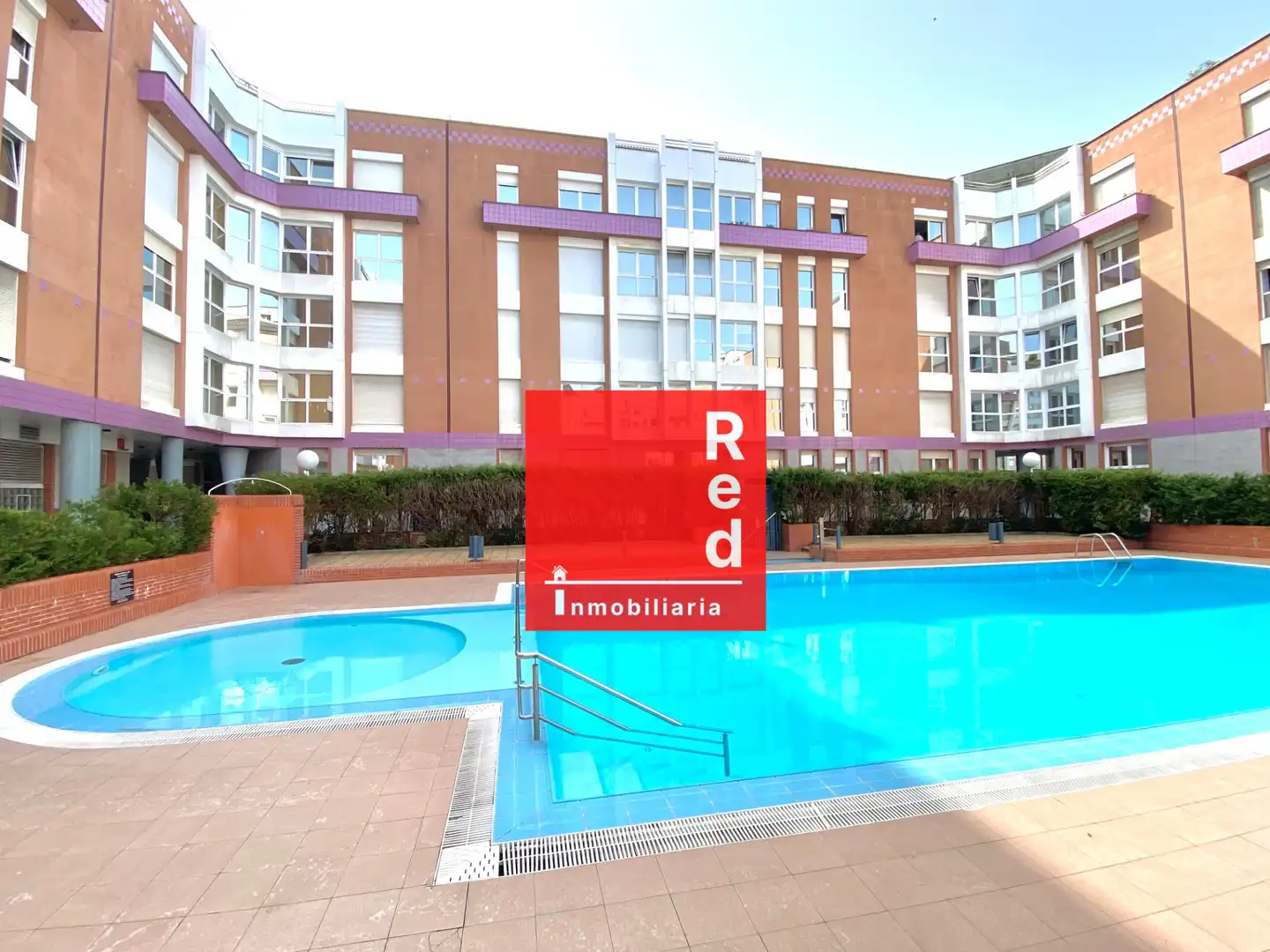 Piscina de Piso en venta en Castro-Urdiales con Calefacción, Trastero y Piscina