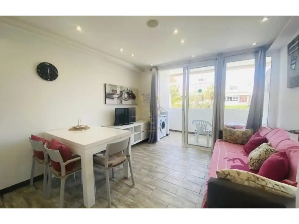 Apartment mit Pool zum Verkauf in Playa de las Américas
