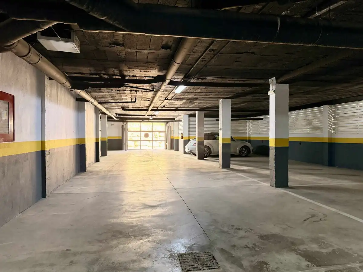 Parking de Piso en venta en Benahavís con Aire acondicionado y Terraza