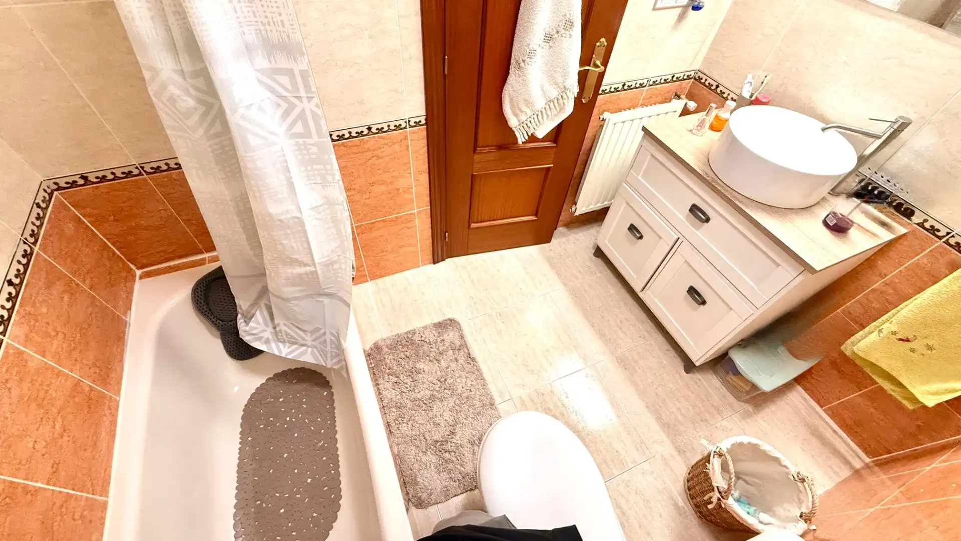 Bathroom of Attic for sale in O Carballiño    with Heating and Furnished