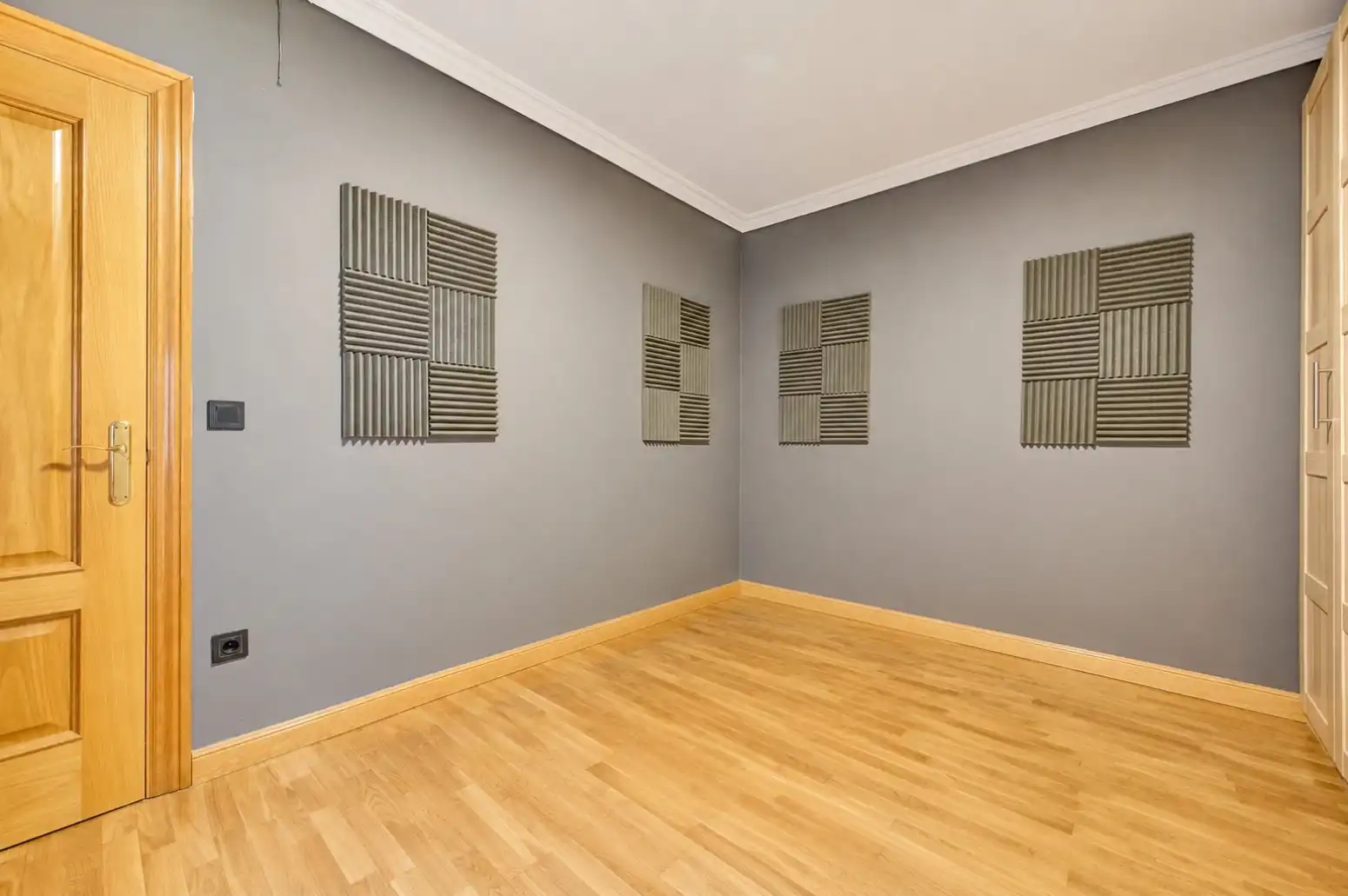 Wohnung zum Verkauf in  Pamplona / Iruña mit Heizung und Parkett