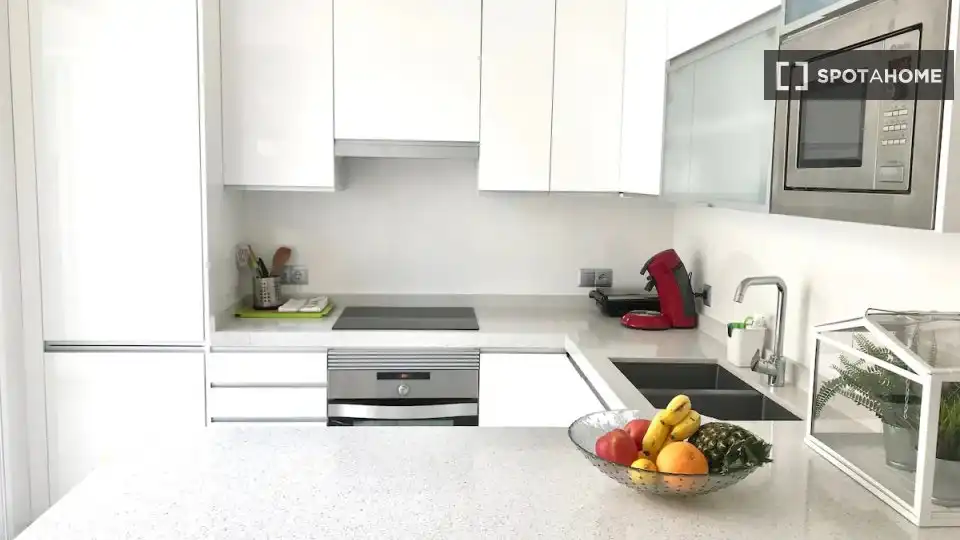 Cocina de Piso de alquiler en Valencia con Aire acondicionado, Calefacción y Amueblado