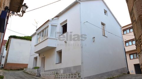 Foto 2 de Casa o chalet en venta en Medico Francisco de Los Santos, Laxe, A Coruña