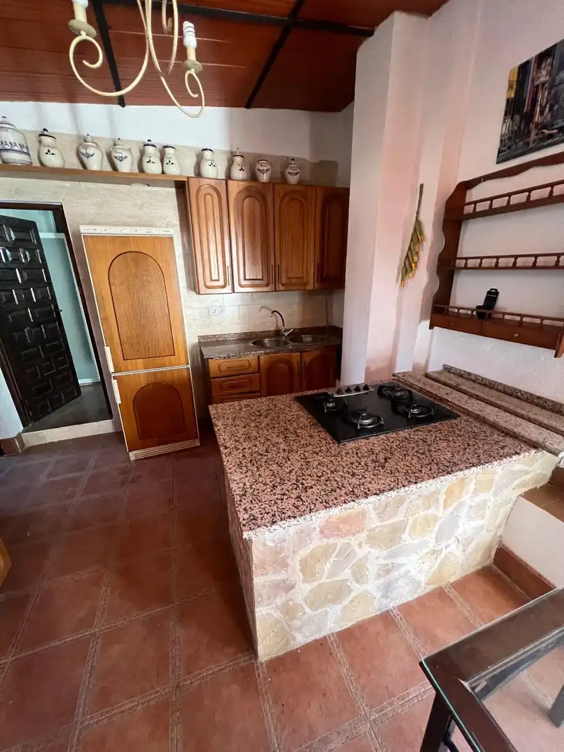 Cocina de Casa o chalet de alquiler en Baena con Aire acondicionado, Jardín privado y Terraza