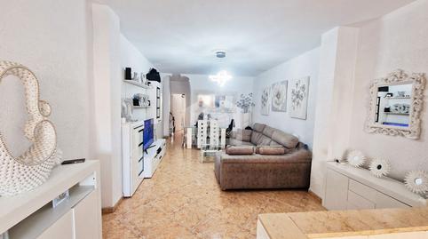 Foto 3 de Pis en venda a Calle Moscatel, Cortijo Bazán - Los Casinis - Los Cipreses, Málaga