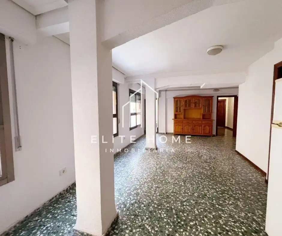 Erdgeschosswohnung mit Terrasse zum Verkauf in Centro, imagen 2