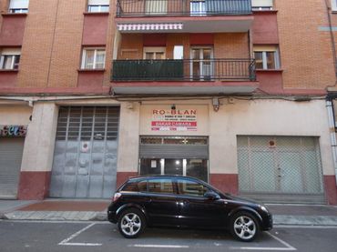 Locale commerciale in vendita a Logroño - Cigueña