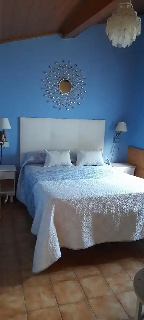 Dormitori de Casa adosada en venda en Artesa de Segre amb Balcó