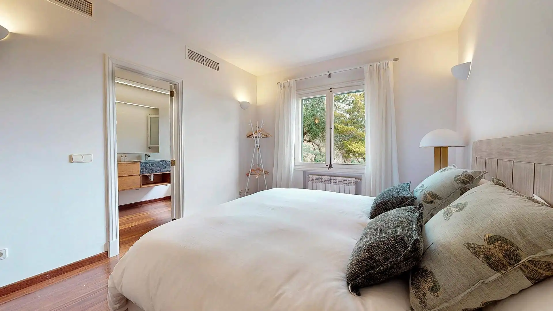 Habitación de Finca rústica de alquiler en  Palma de Mallorca con Aire acondicionado, Calefacción y Jardín privado