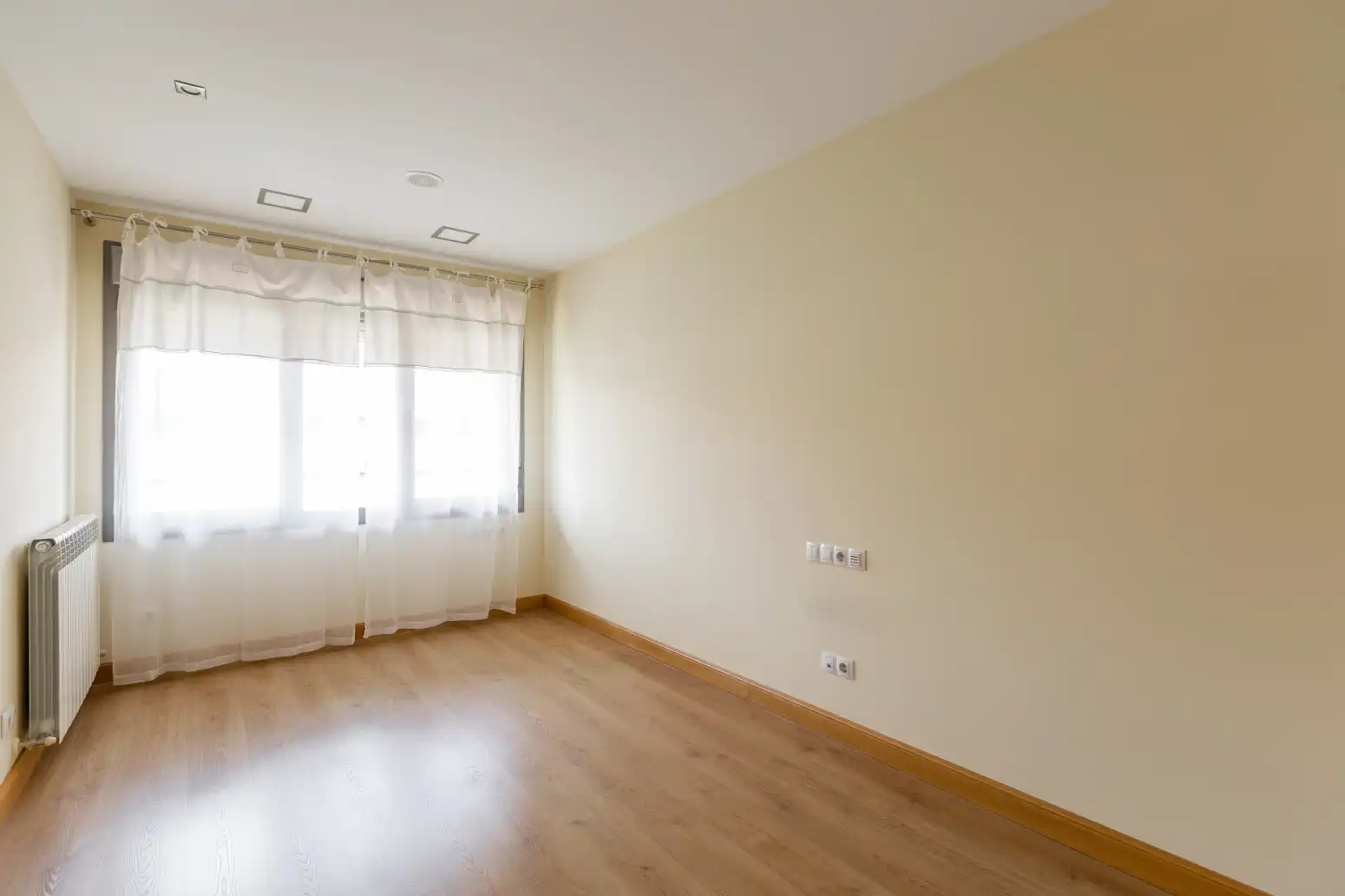Habitación de Casa o chalet de alquiler en Aranguren con Jardín privado y Amueblado