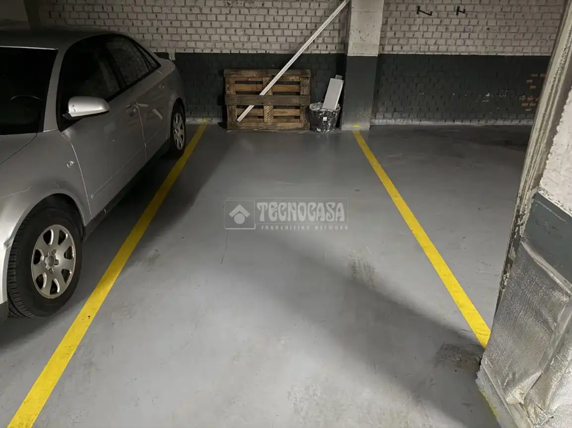 Aparcament de Pis en venda en Guadalajara amb Aire condicionat, Calefacció i Terrassa