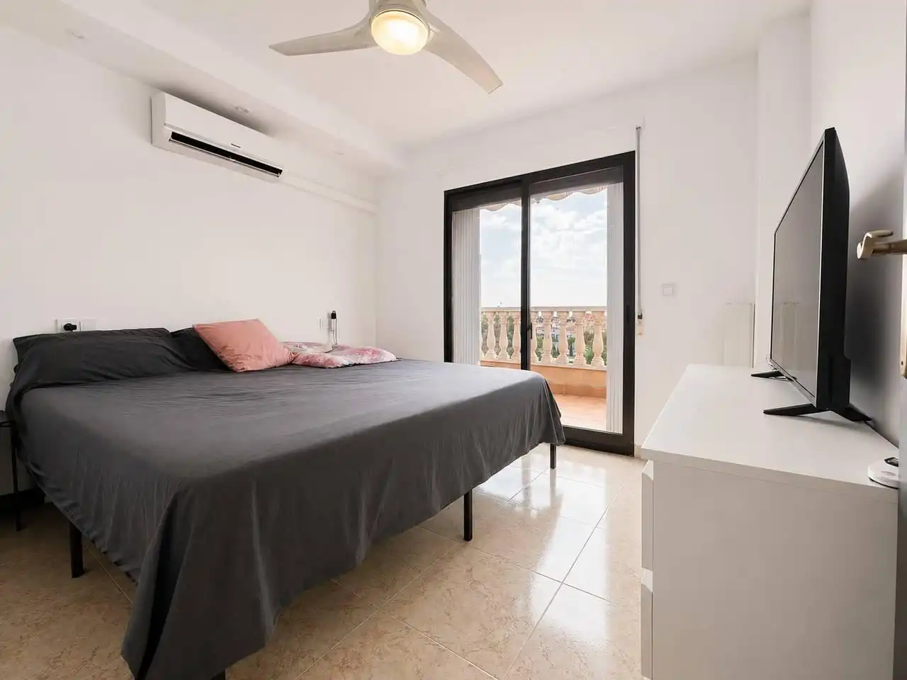 Dormitori de Apartament en venda en Orihuela