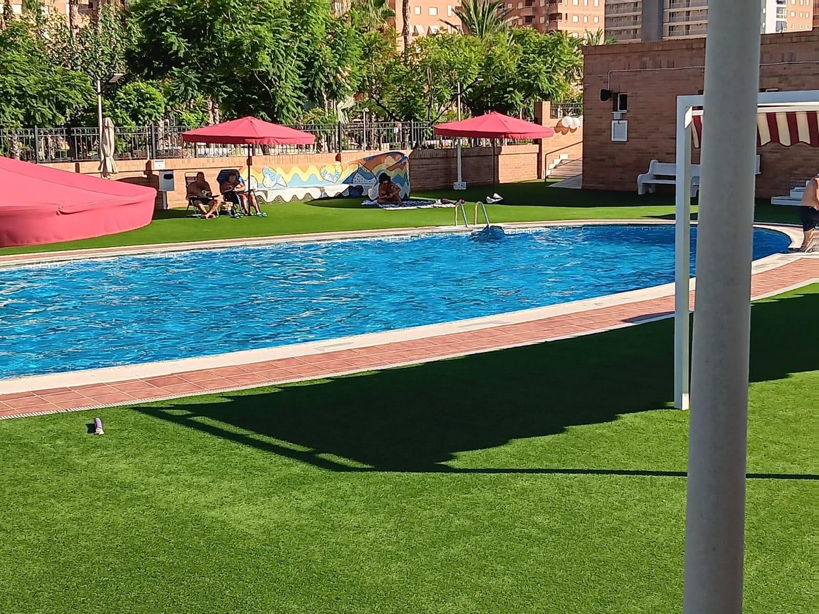 Piscina de Pis en venda en Oropesa del Mar / Orpesa amb Jardí privat, Terrassa i Piscina comunitària